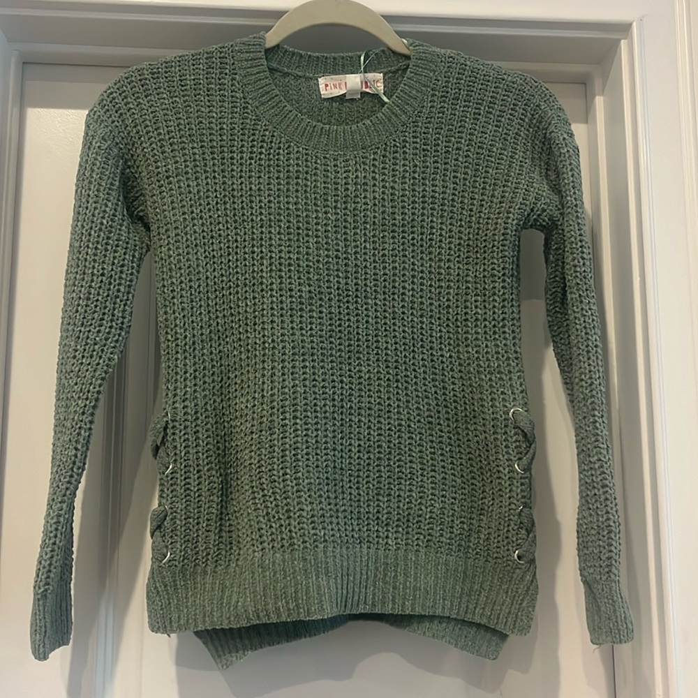 PINK REPUBLIC GIRL SWEATER NWT